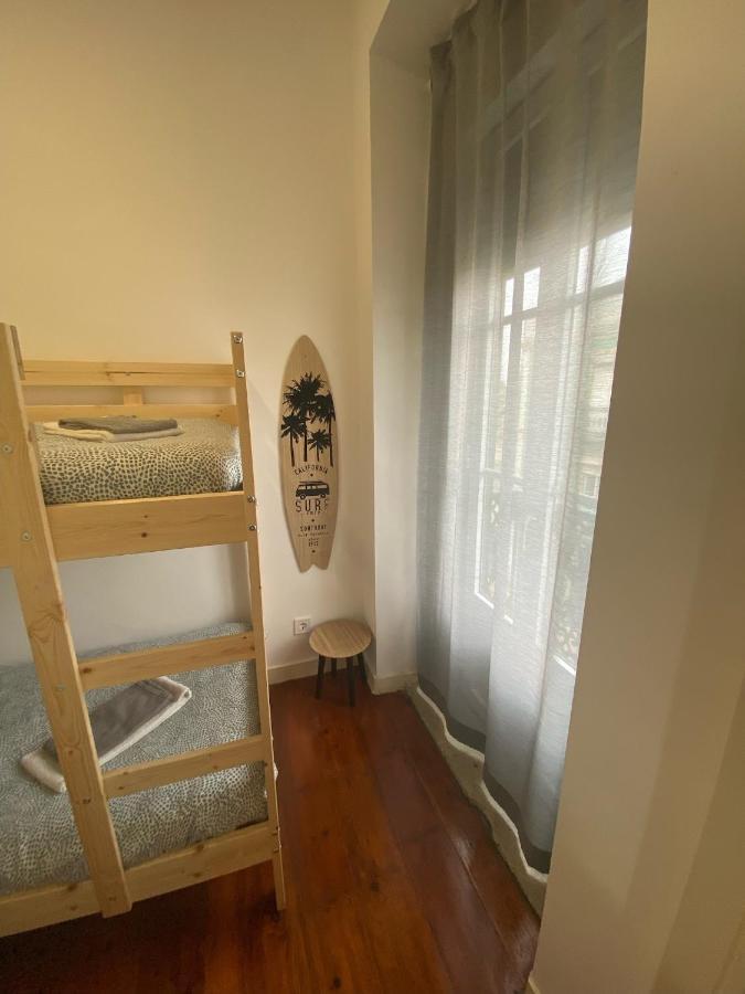 Апартаменты Pedro Surf Shelter Лиссабон Экстерьер фото